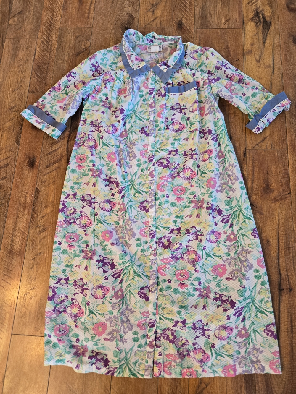 Vintage Floral Button-Front Nightgown in Pastel Pink & Purple